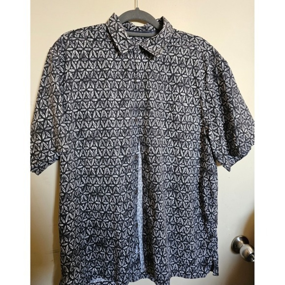 Tommy Bahama Shirt Mens Tribe Geometric Bird All‎ Over Print Island Silk